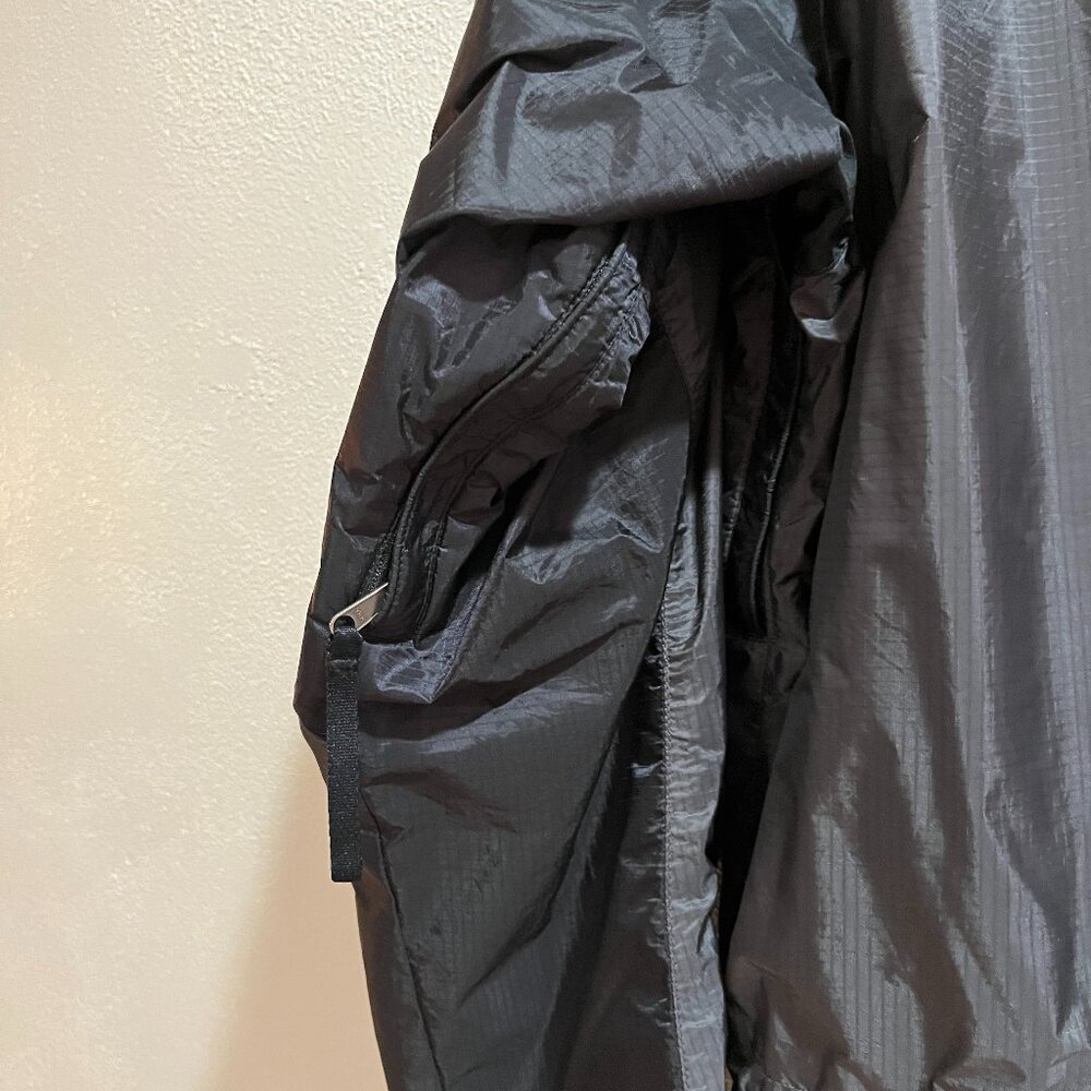 MOUNTAIN HARDWARE Conduit SL Women's Gray/Black Jacket - Size L - Picture 9 of 13